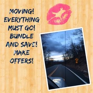 FREE GIFT WITH EVERY PURCHASE! 🥳